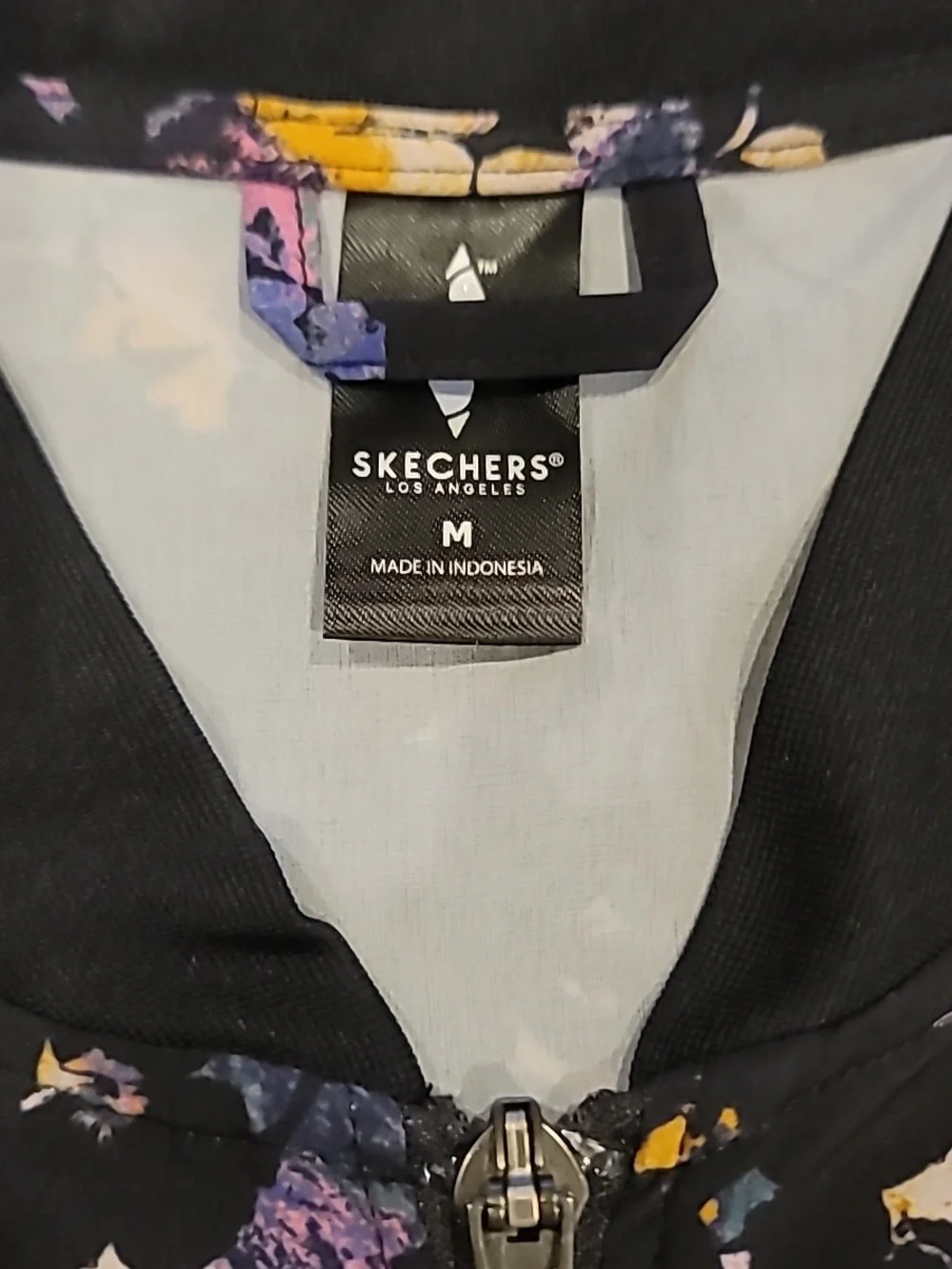 Sketchers Floral Full Zipper Jacket Black Medium